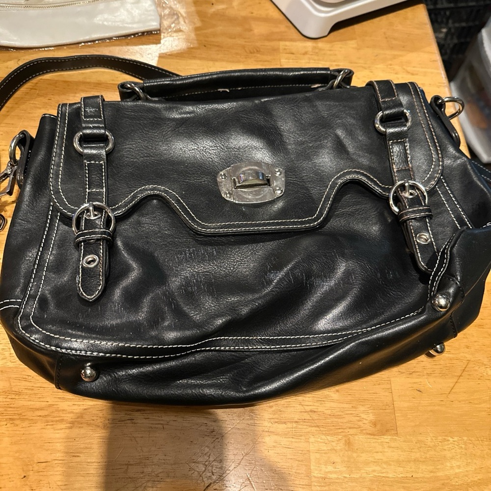 Bella Rose vintage Black Leather Shoulder Bag